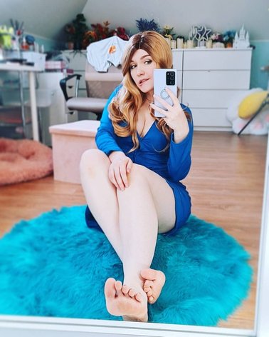 Ангелина Лин (ASMR KittyKlaw)