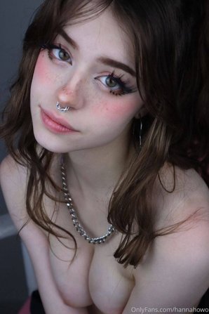 Ханна Ово (HannahOwo)