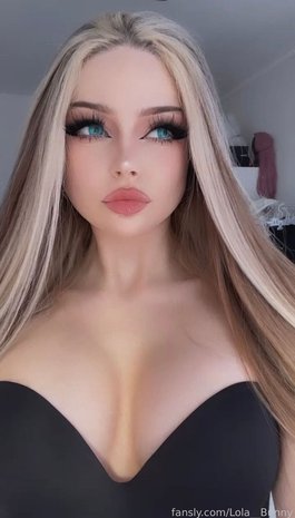 Лолита Богданова (Lola Bunny)