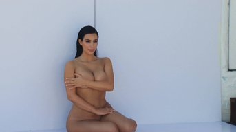 Ким Кардашьян (kimkardashian)