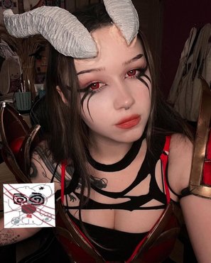 Лера Морфи (morphe_ya)