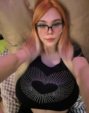 Китти Китт (Kitty Keettt, Mommy Kitty)