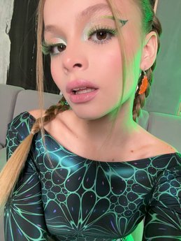 Милана Стар