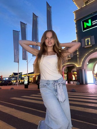 Милана Стар