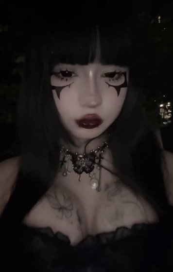 Мама НЯФ (mama nyaf)