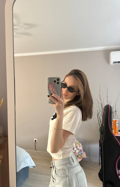 Ангелина Клевцова