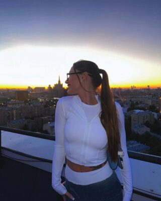 Полина Недогон